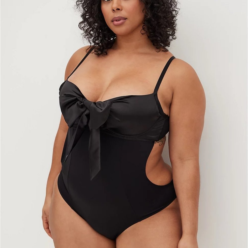 Plus size lingerie by Torrid 6X black bodysuit leotard sexy plus size lingerie